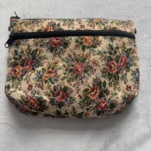 Danny K Vintage‎ Floral Tapestry Cosmetic/Clutch Bag Made in USA- Missing Strap